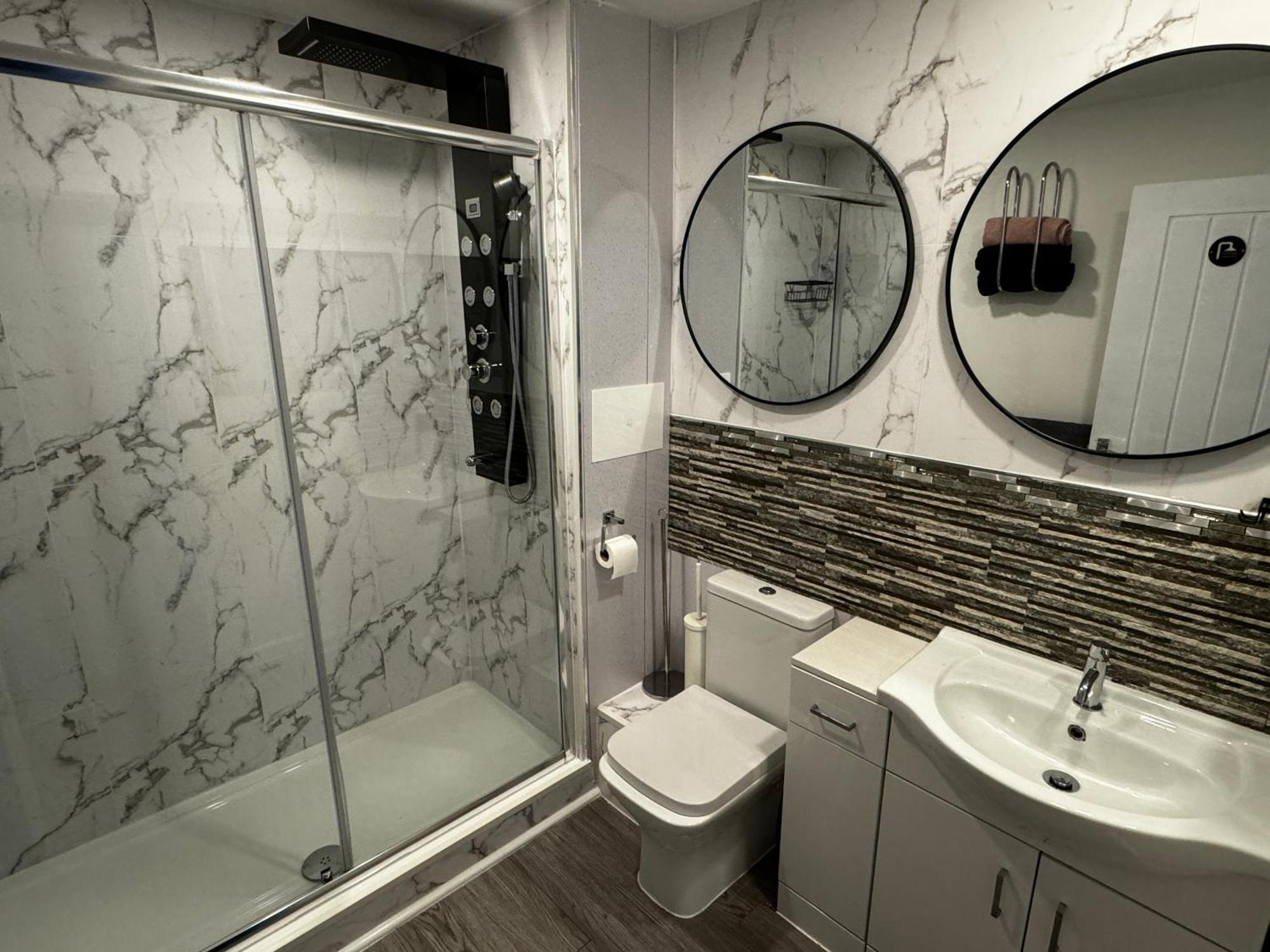 Apartamento Luxury Spacious Modern Near Centre